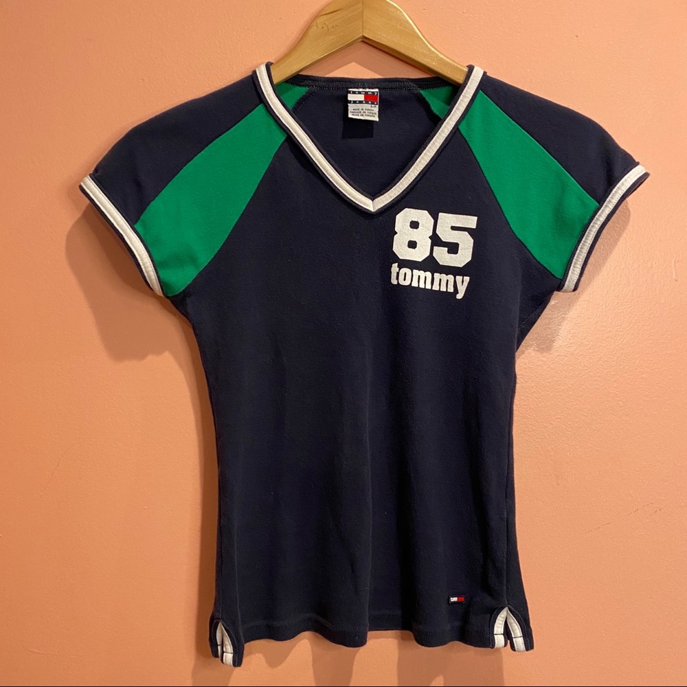 Vintage Tommy Girls sporty t shirt